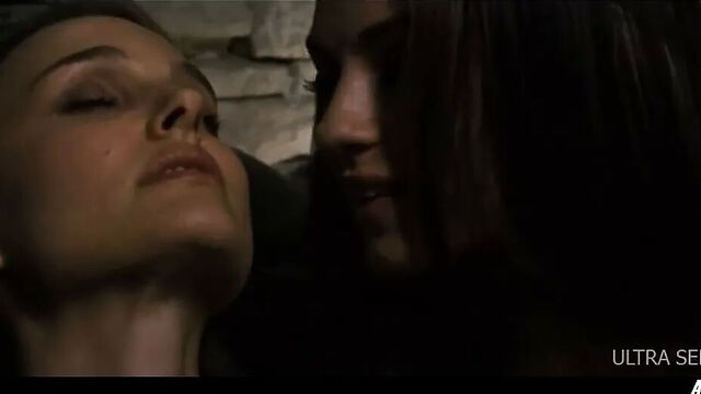 Natalie Portman & Mila Kunis in Black Swan