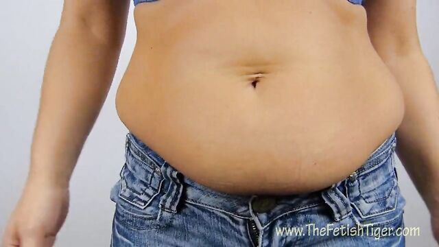 Tracy's Muffin Top in Jeans