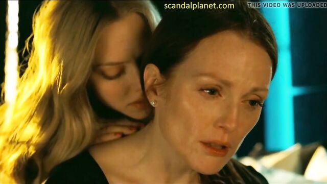 Julianne Moore And Amanda Seyfried Lesbian Sex In Chloe