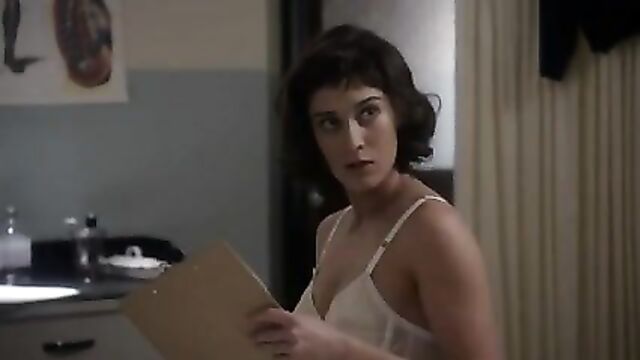 Lizzy Caplan - Masters of Sex 06