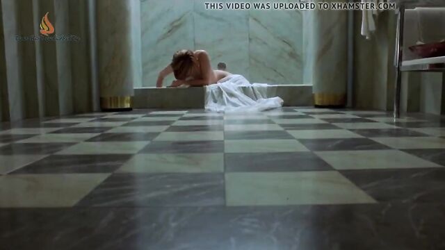 Milla Jovovich - Resident Evil 2002