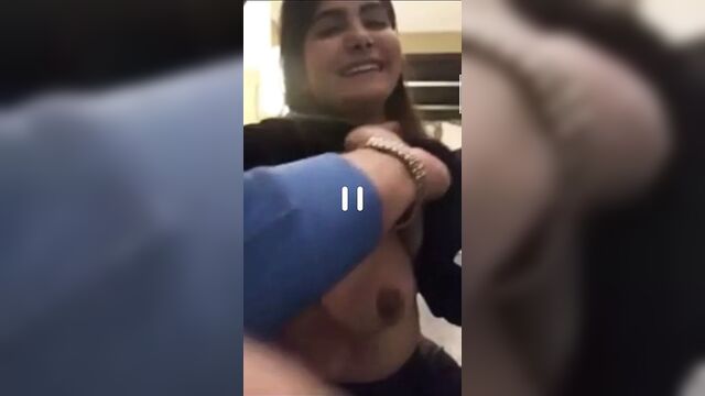 ayesha akram paki tiktoker nude showing her boobs