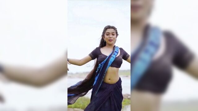 Noya Daman Desi HoT Dance.