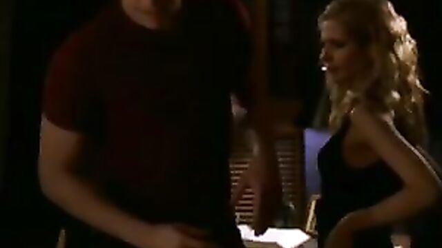 Sarah Michelle Gellar - Sexy Buffy Clip 2