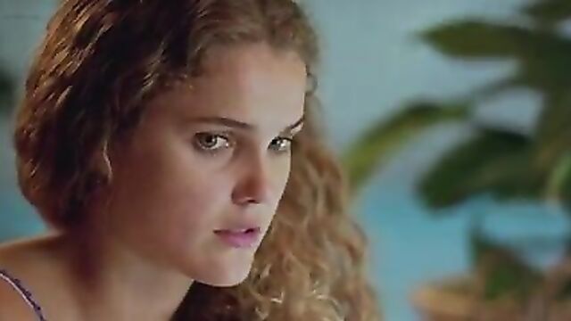 Keri Russell - ''Mad About Mambo''