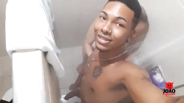 White woman fucking in the bath with the bbc joao the bastard