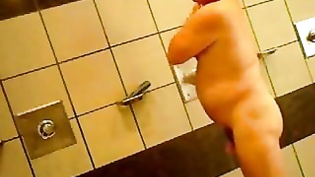 Spy in puplic shower!!!