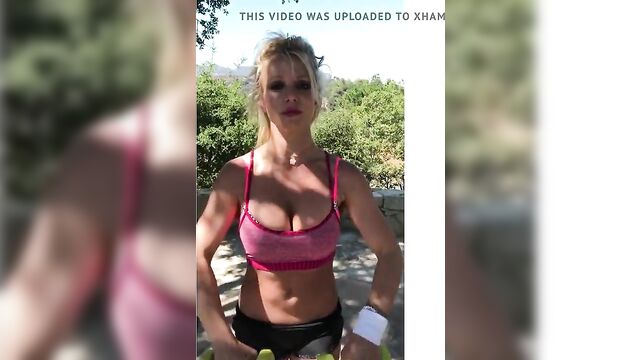 Britney Spears - Sexy Exercises July 2017