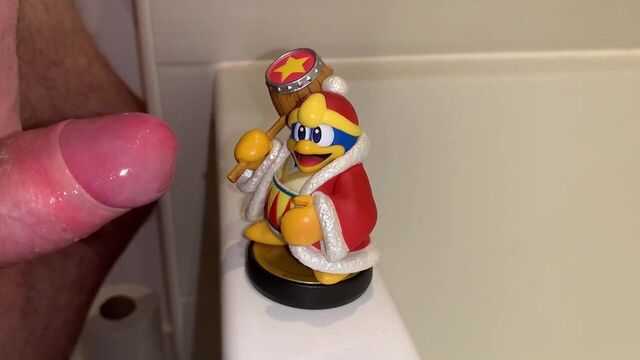 Hotglue: King Dedede amiibo