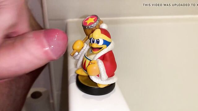 Hotglue: King Dedede amiibo