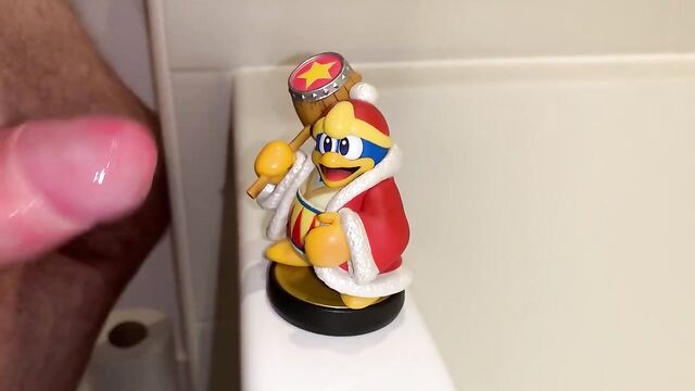 Hotglue: King Dedede amiibo