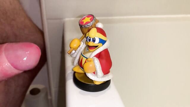 Hotglue: King Dedede amiibo