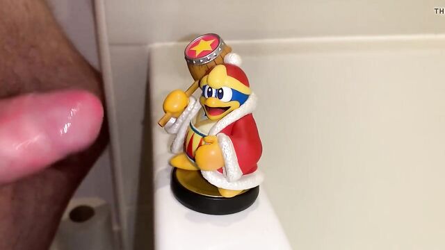 Hotglue: King Dedede amiibo