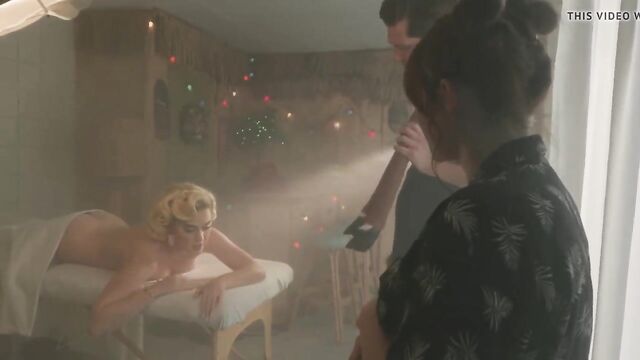 Katy Perry - ''Cozy Little Christmas'' behind the scenes