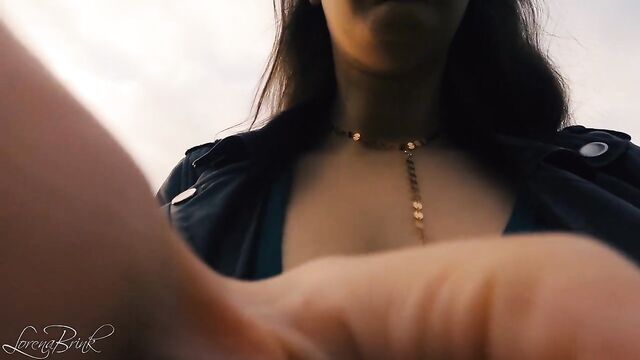 Boobwalk: Cleavage, Blue Shirt