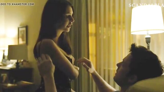 Emily Ratajkowski Nude Big Boobs Scene On ScandalPlanetCom