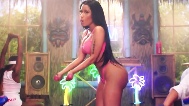 Nicki Minaj Anaconda ASS!