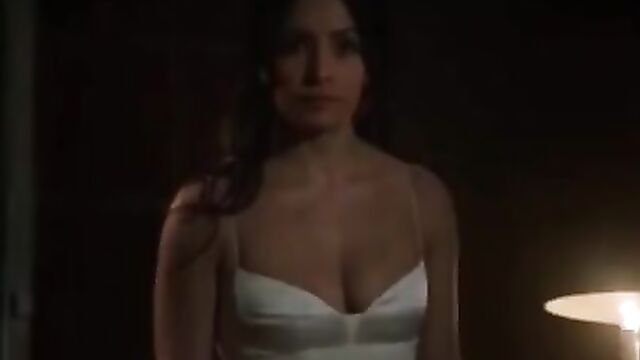 Sarah Shahi - Jerk off challenge