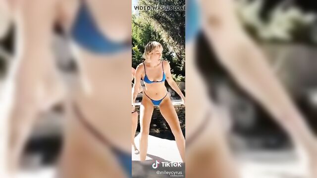 MILEY CYRUS HOT DANCE TIK TOK