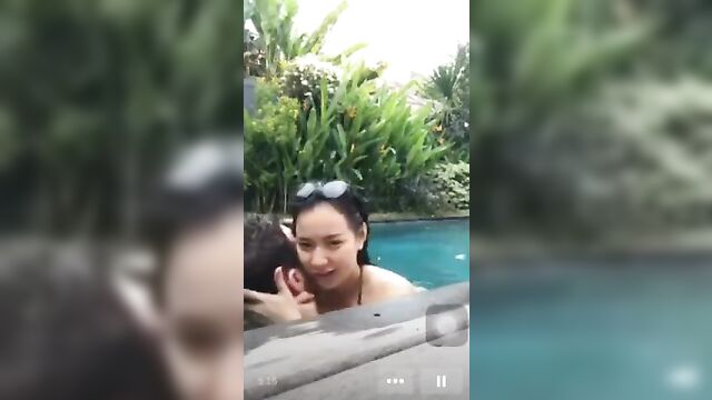 Indonesian fuck in pool during live