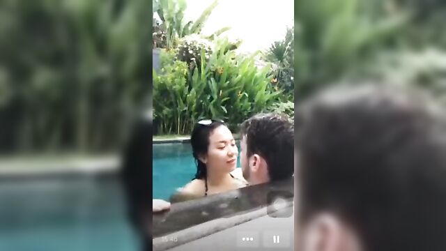 Indonesian fuck in pool during live