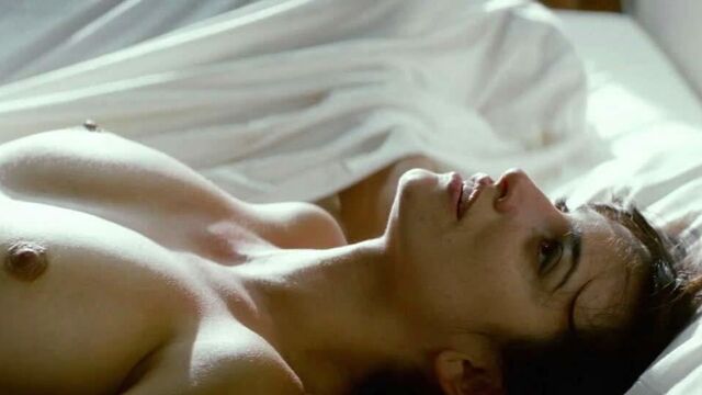 Penelope Cruz Topless - Broken Embraces On ScandalPlanet.Com