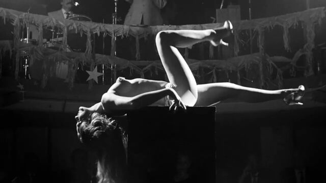 Valerie Perrine vintage striptease 1974