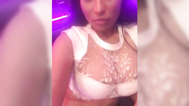 Nicki Minaj Big Tits!