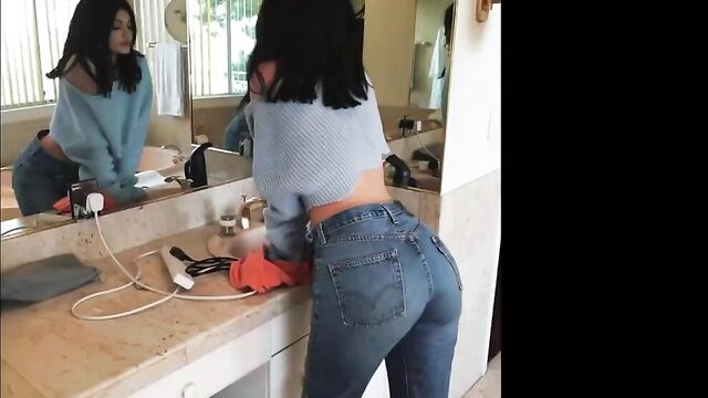 Kylie Jenner Wank Challenge! GOON! CUM! SLUT! CHAV!