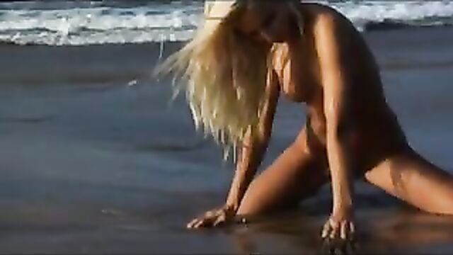 Sexy Blonde Babe Nude At The Beach