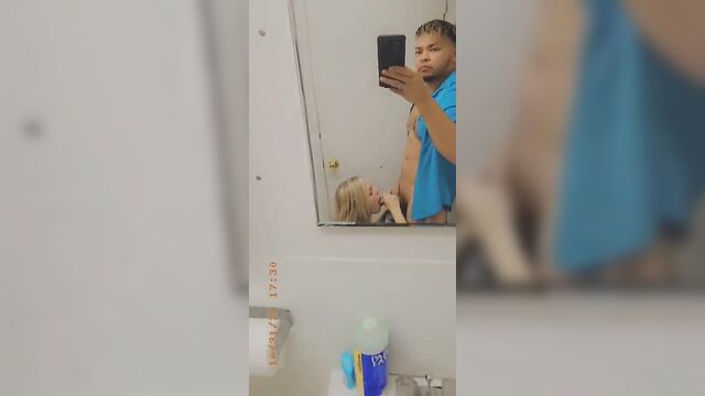 Public Bathroom Mirror Fucking Tiny Blonde Teen Met at Mall