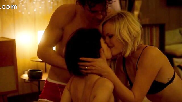 Malin Akerman And Kate Micucci Boobs Lesbian Sex Scene