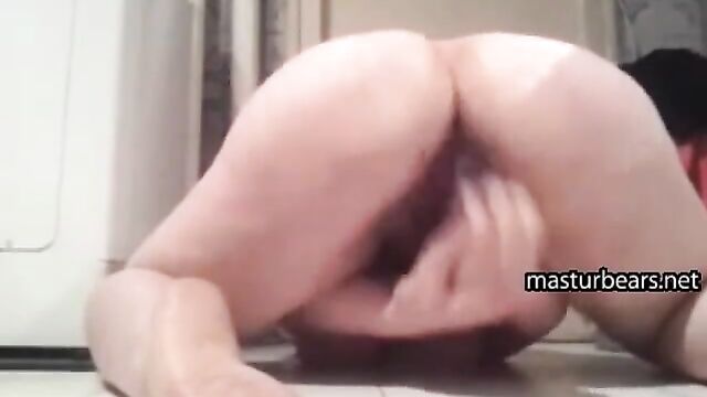 Chubby mature hairy masturbating webcam