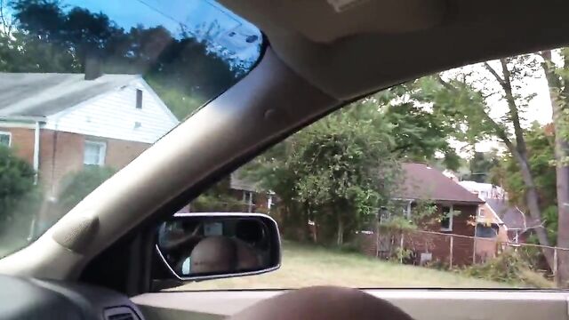 Ebony public blowjob in car at daylight