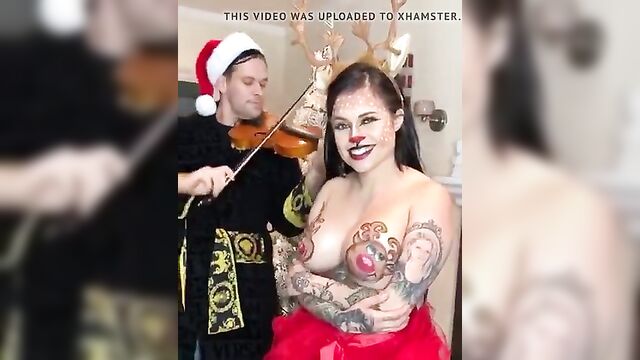 Tom Brady fiddles rudolph red nosed rheindeer song 4 you