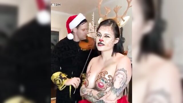 Tom Brady fiddles rudolph red nosed rheindeer song 4 you