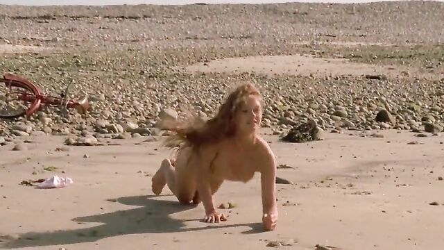 Vanessa Paradis nude - Elisa (1995)