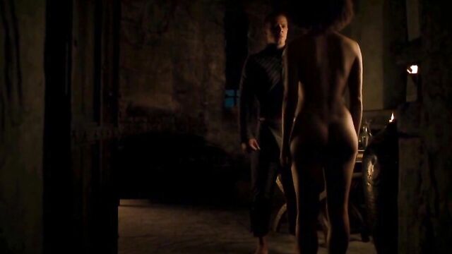 Nathalie Emmanuel - (slowmo) 'GoT' s7e02