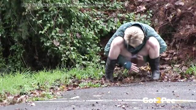 Public Pissing For Desperate Blonde