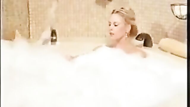 Pamela Stephenson - Bathtime