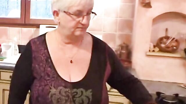 Quick fap challnge GRANDMAS BIG TITS