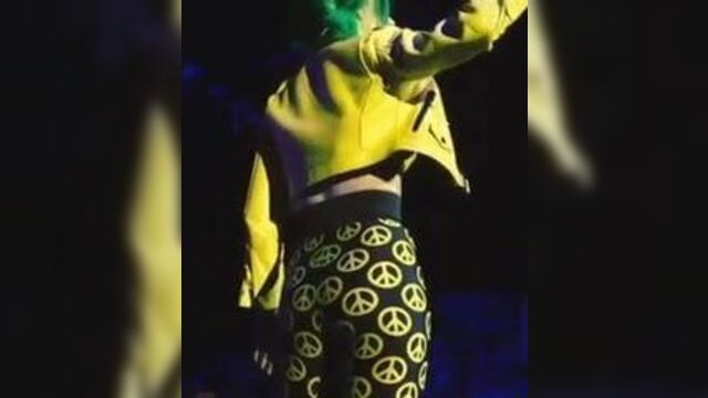 Katy Perry Twerking in Birmingham