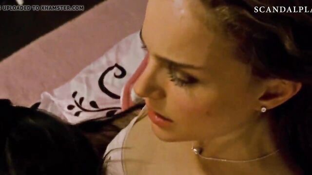 Natalie Portman & Mila Kunis Lesbian Sex in Black Swan