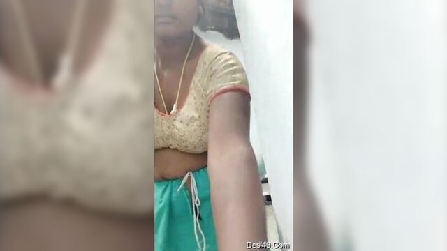 Tamil aunty, selfie for lover