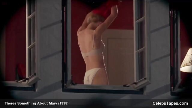 Cameron Diaz topless in a movie