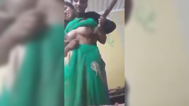 Bgal wali bhabhi KO pta ke chodne ki koshish ki