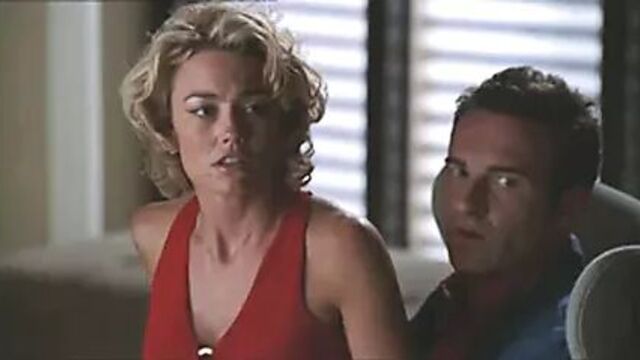 Kelly Carlson - NipTuck 09