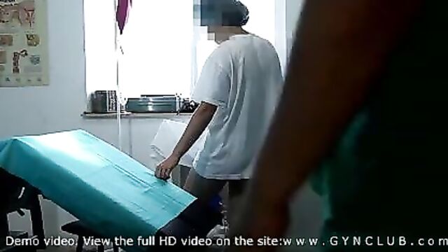 Medical exam & vibro orgasm