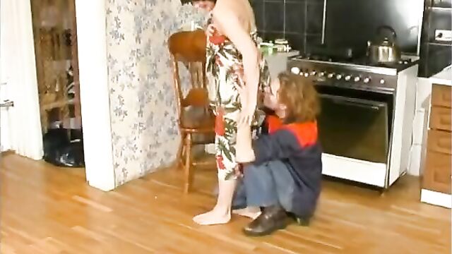 Russian Mature Pays For Repairs With Her Pussyrt6