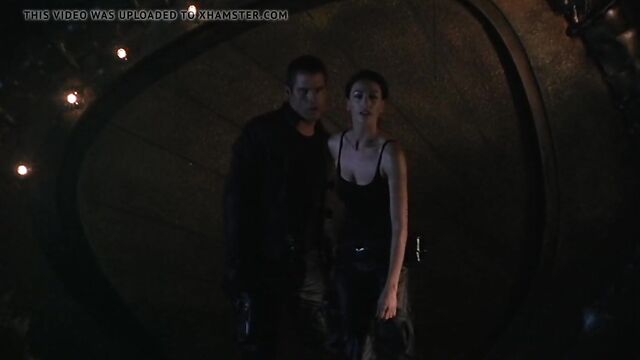 Claudia Black - ''Farscape'' s4e07